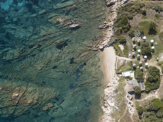 Grand_Relais_dei_Nuraghi_beach_panoramic.jpg