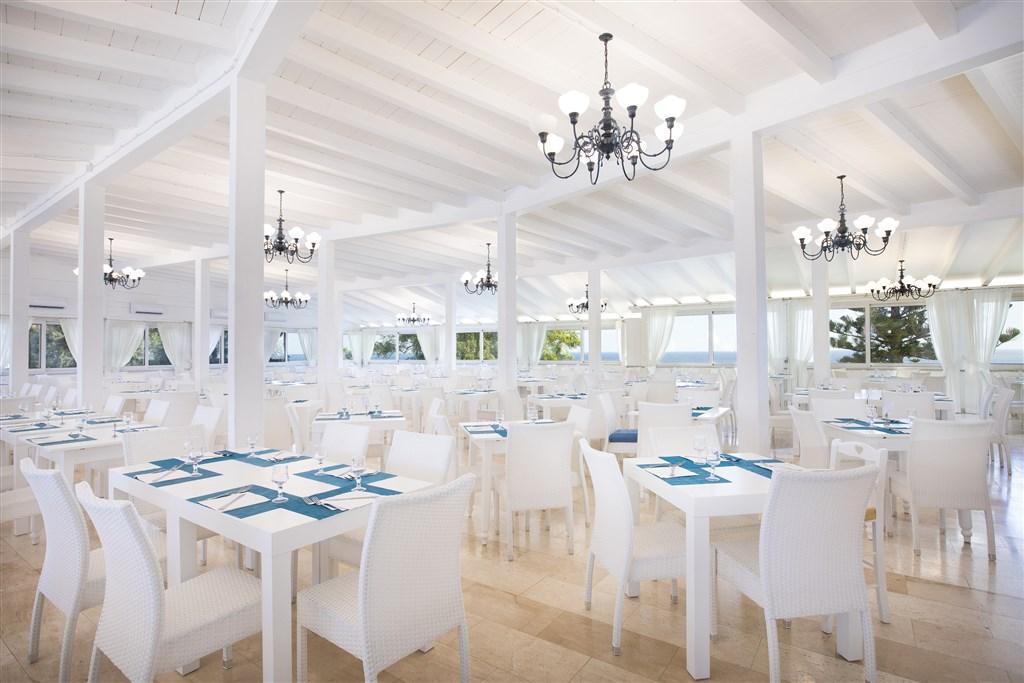 ADR_quattro_lune_restaurant_01.jpg