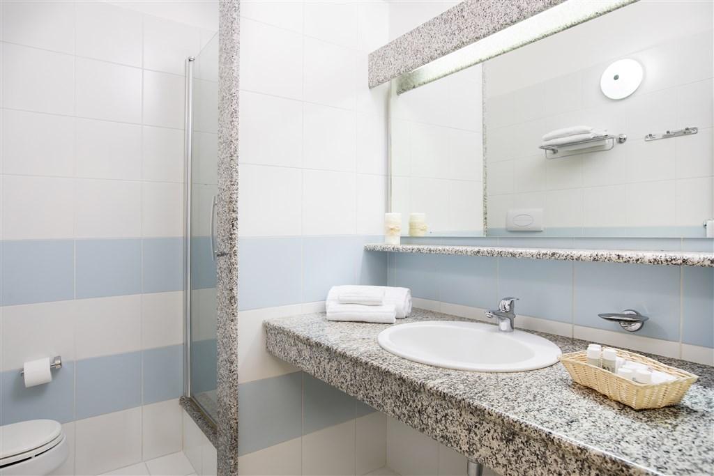 Family Classic_bathroom.jpg
