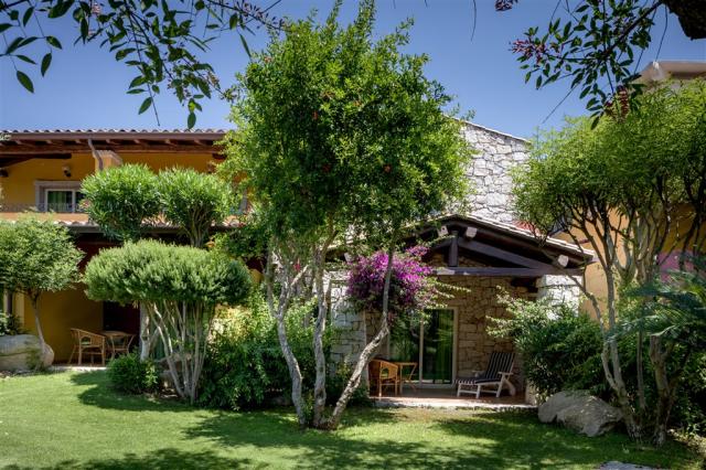 Garden- Borgo Porto Luna.1.jpg