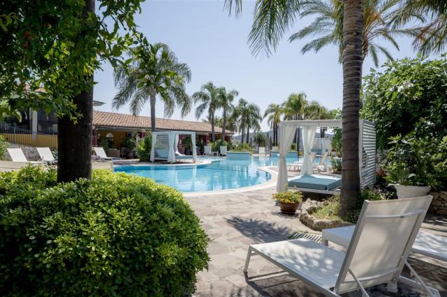 Baia delle Palme pool.4.jpg