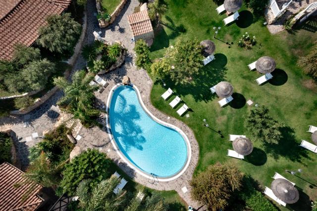Oasis pool.3.jpg