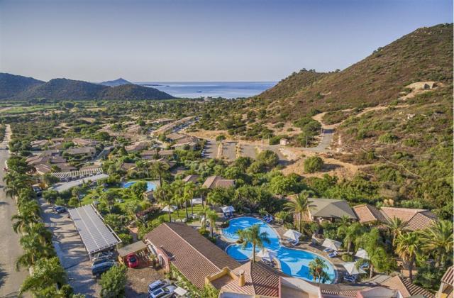 CRUCCURIS_RESORT_Panorama_4.jpg