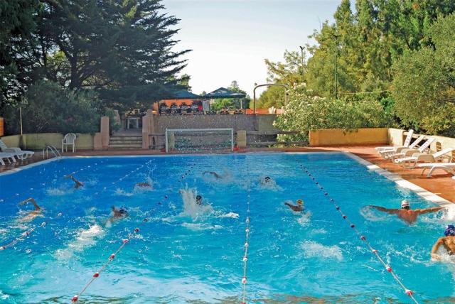 ARBATAX_PARK_Piscina-Sport1.jpg