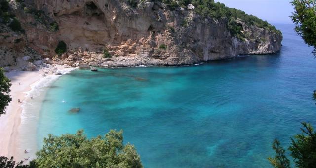 albergo-santa-maria-santa-maria-navarrese-sardegna-spiagge111.j