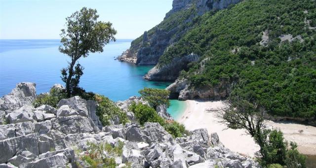 albergo-santa-maria-santa-maria-navarrese-sardegna-spiagge121.j