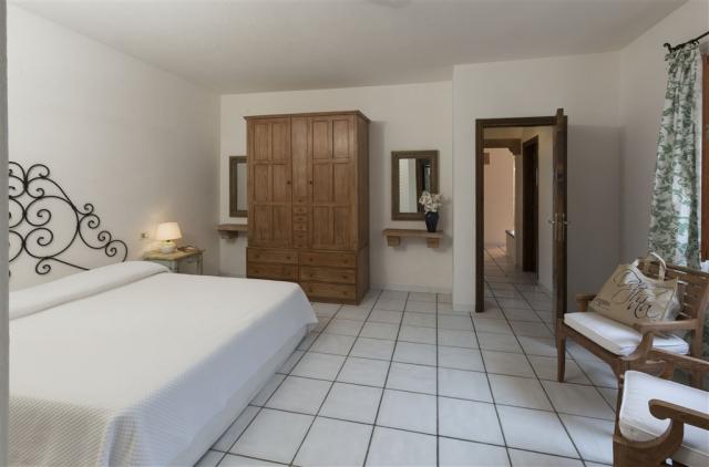 RESORT CALA DI FALCO7_FalcoB__matrimoniale.jpg