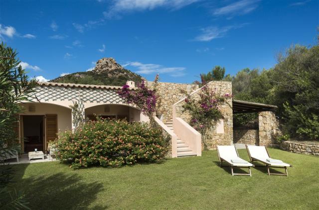RESORT CALA DI FALCO6_FalcoC__esterno_RGB.jpg
