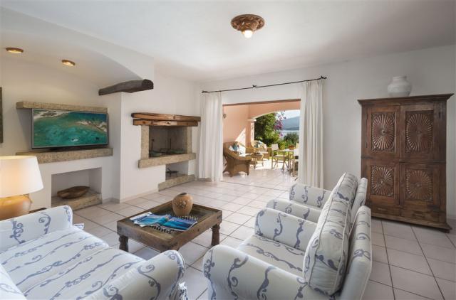 RESORT CALA DI FALCO13_Erica_sala_RGB.jpg