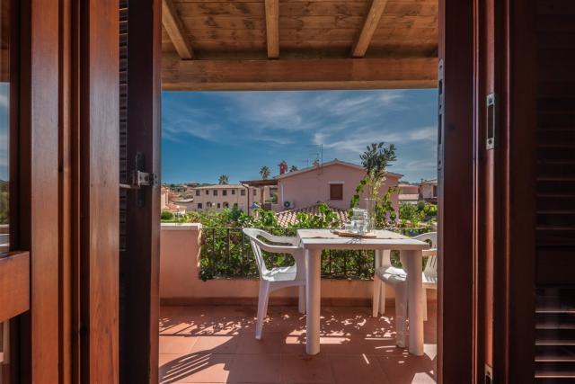 Trilo 5 Balcony 2.jpg