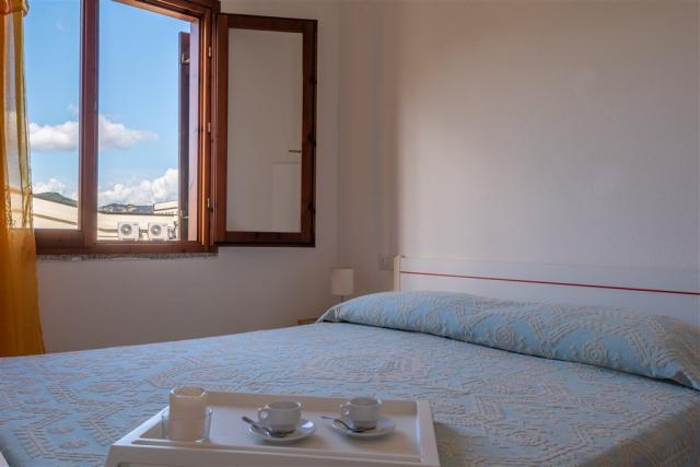Trilo 5 Bedroom 2.jpg