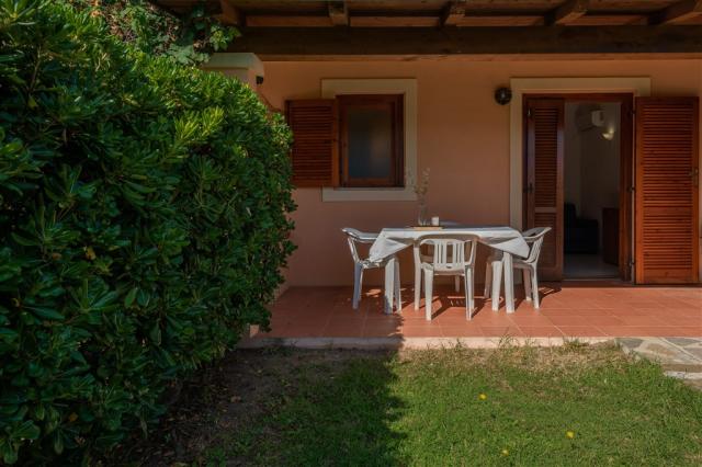 Trilo 4 Patio.jpg