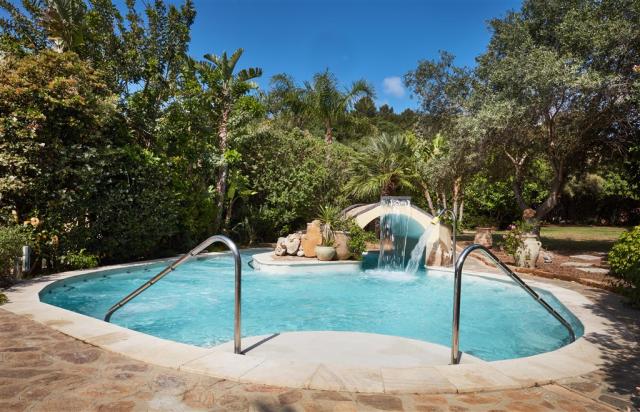big2765_spa pool.jpg