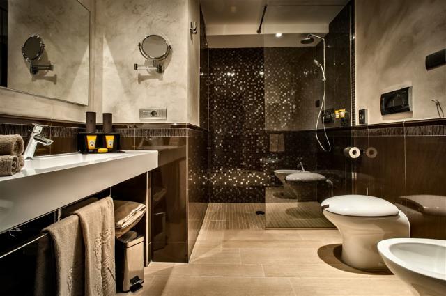 classic bathroom.jpg