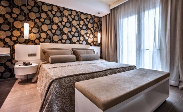 GRAND HOTEL MA&MA_POKOJ DELUXE.jpg