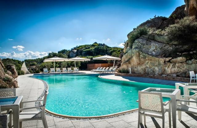 swimming pool 2.jpg