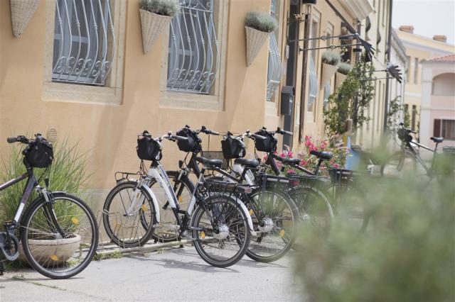 e-bike fronte thermae.jpg