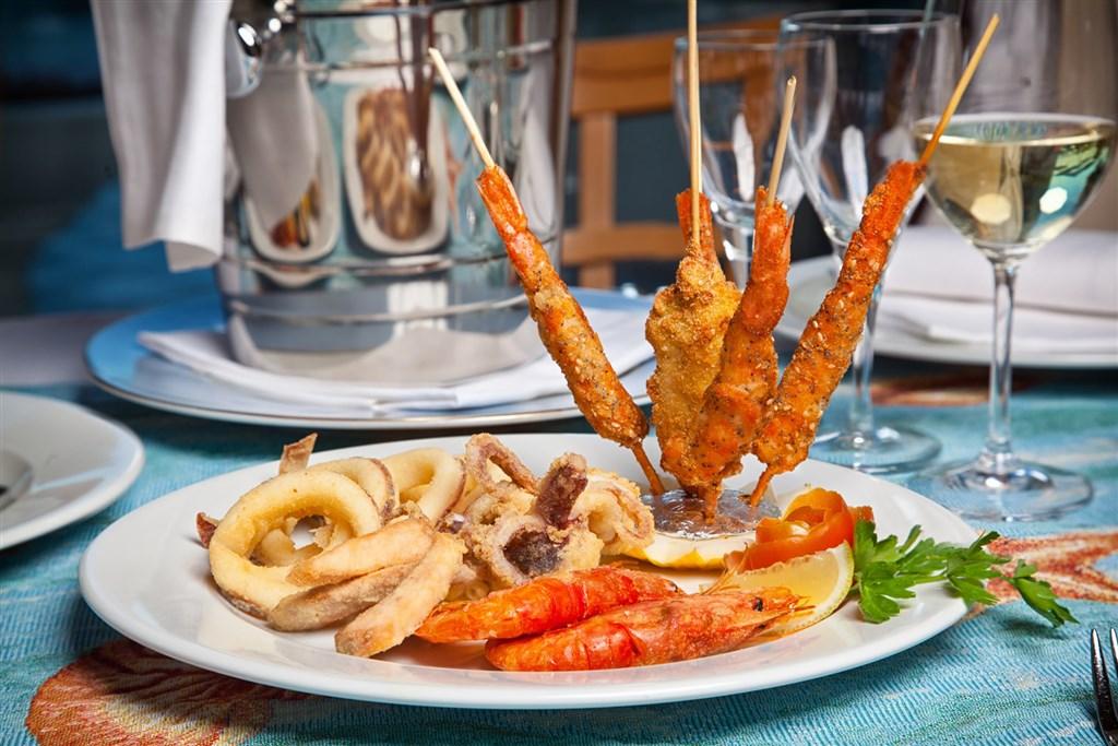 hotel-baia-del-porto-ottiolu-budoni-sardegna-il-ristorante3.jpg