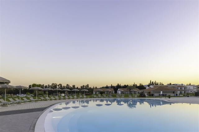 pool (3y).jpg