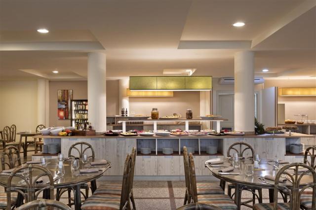 Rina restaurace + bar 4.jpg