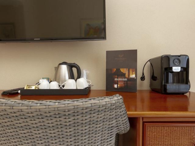 SUITE 5.jpg