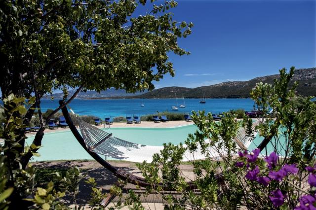 2a_Lepre_piscina_amaca_Liberi_RGB.TIF