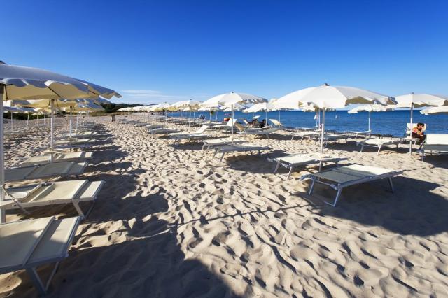 VILLAS RESORT_HOTELOVÁ PLÁŽ.jpg