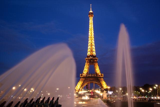 paris-902996_1920