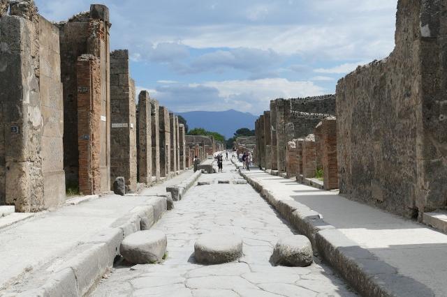 pompeii-2580680_1280