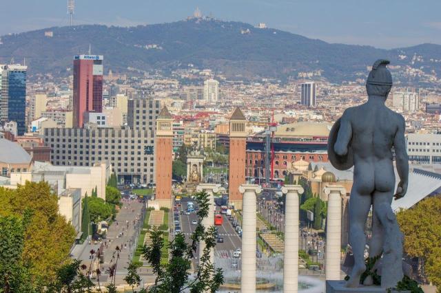 barcelona-573647_1920