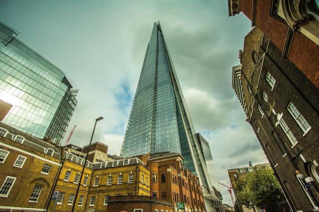 a-skyscraper-851036_1920