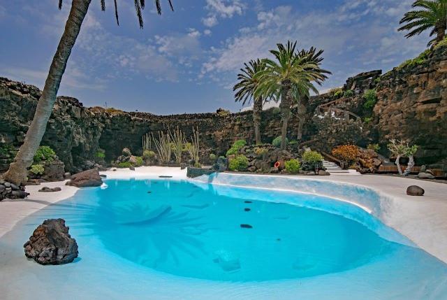 jameos-del-agua-2432923_1280