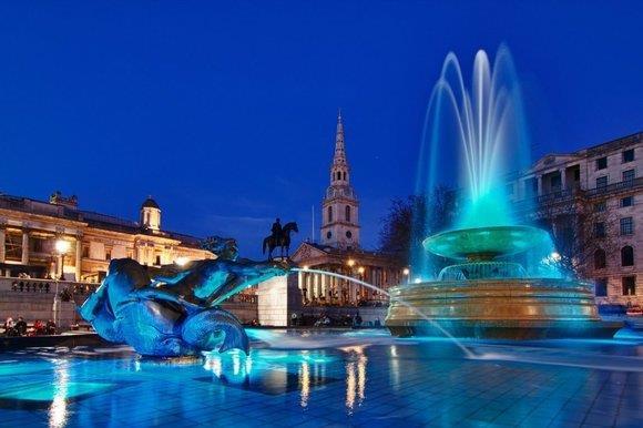 trafalgar-square