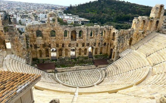 Akropolis (4)