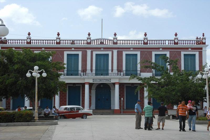 Parque Calixto Garcia, Holguin