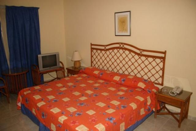 Kombinace Comodoro / Los Jazmines