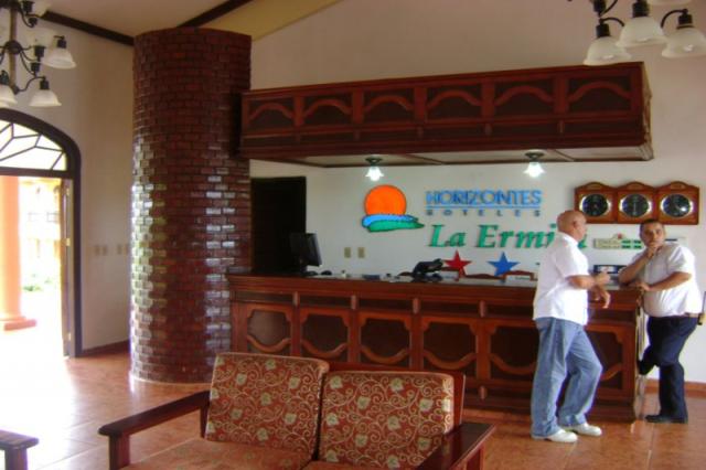 Kombinace Comodoro / Los Jazmines