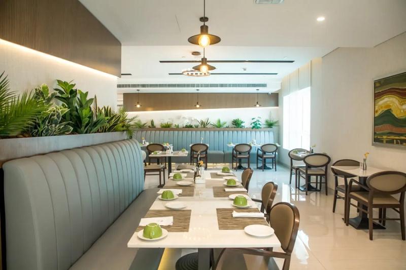 Elite Byblos Hotel 5* (   Strava Dle Programu  ) + The Cove Rotana Resort 5* (Strava Dle Programu)