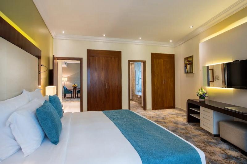 Elite Byblos Hotel 5* (   Strava Dle Programu  ) + The Cove Rotana Resort 5* (Strava Dle Programu)
