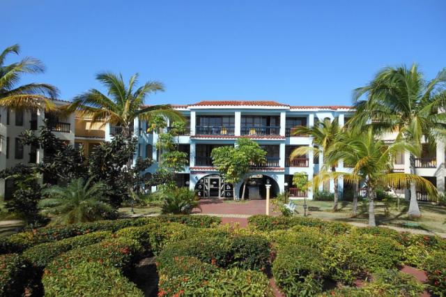 Hlavní budova Brisas Trinidad del Mar