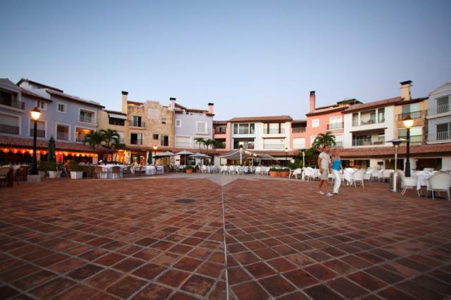 Luxury Bahia Principe Bouganville