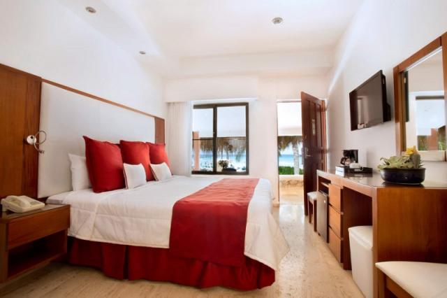 Viva Wyndham Dominicus Beach
