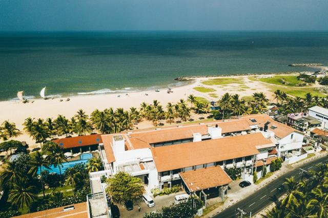 Goldi Sands