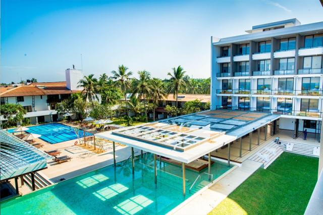 Goldi Sands
