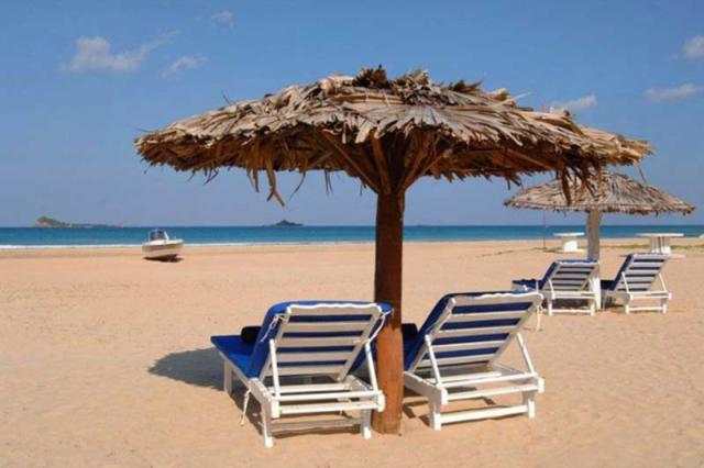 Goldi Sands