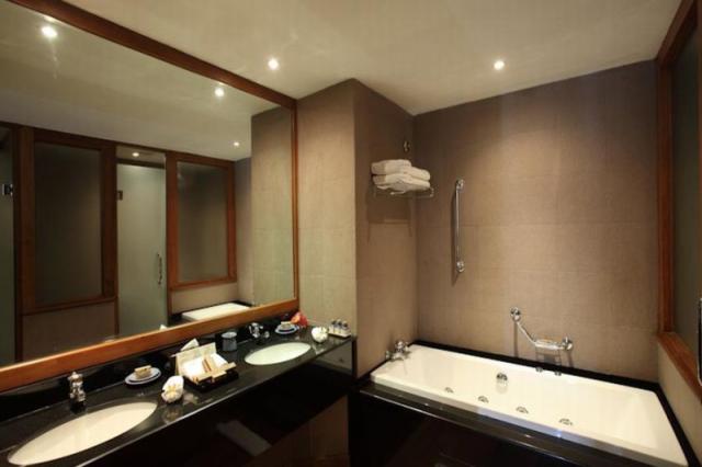 The Blue Water Hotel & SPA
