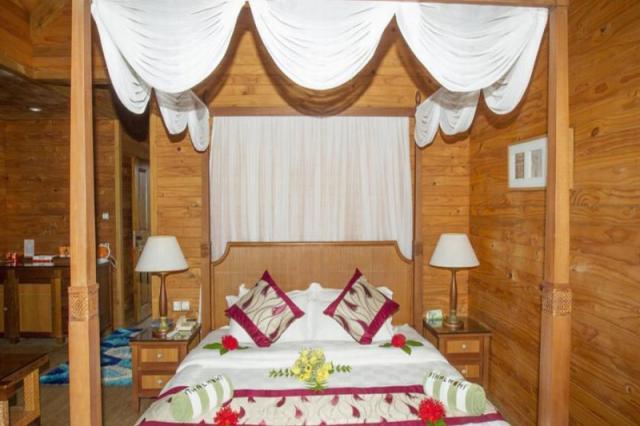 Fihalhohi Island Resort