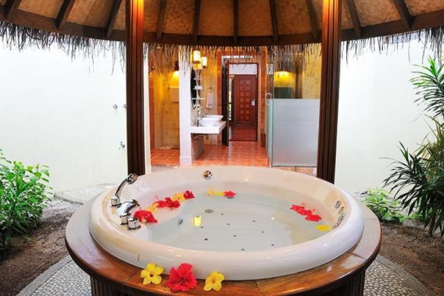 PRIVÁTNÍ JACUZZI