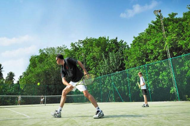 TENIS
