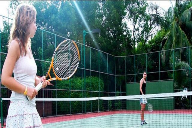TENIS